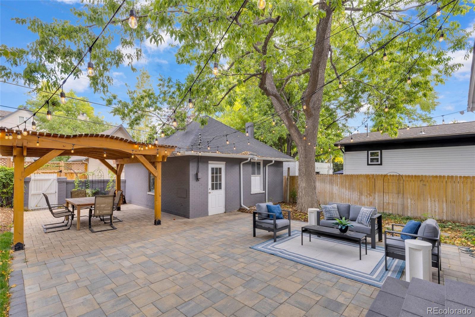 748 N Downing Street