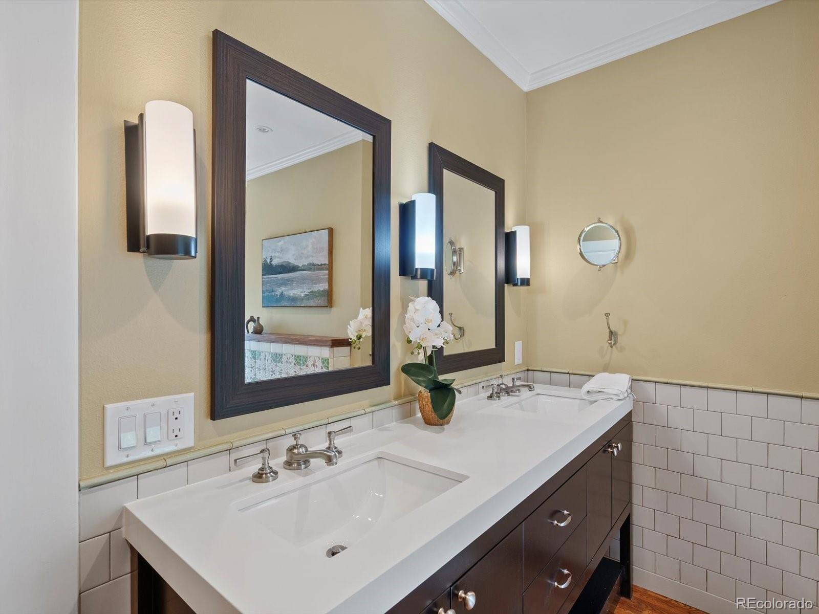 748 N Downing Street