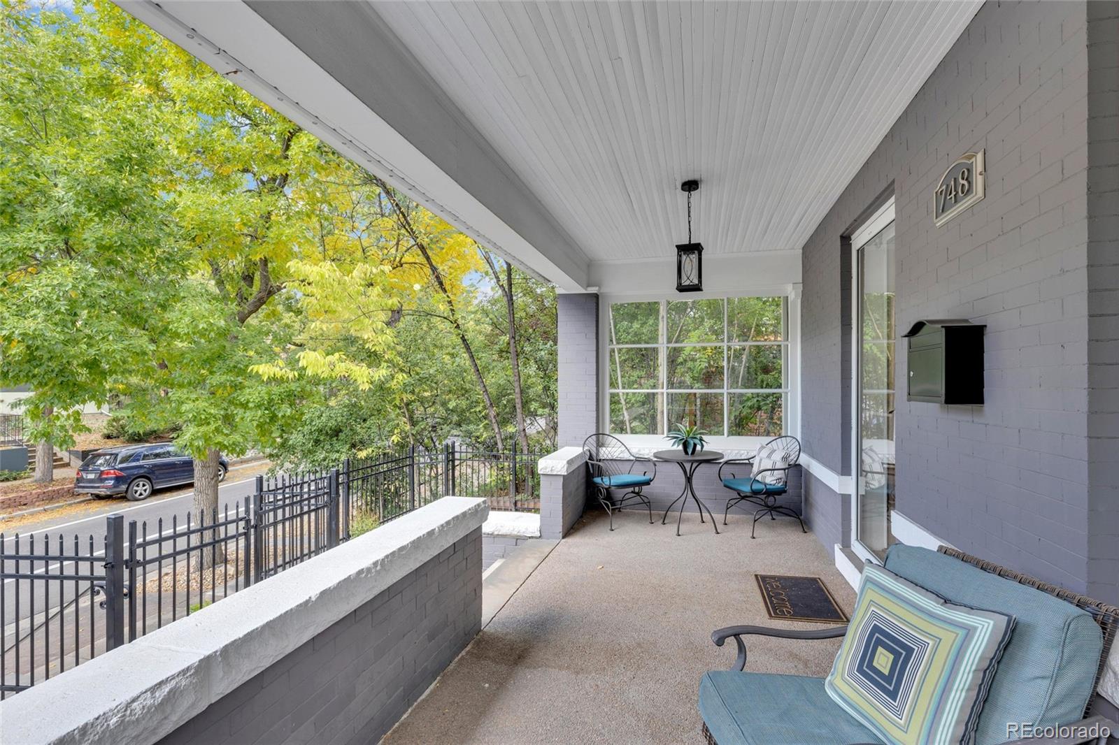 748 N Downing Street