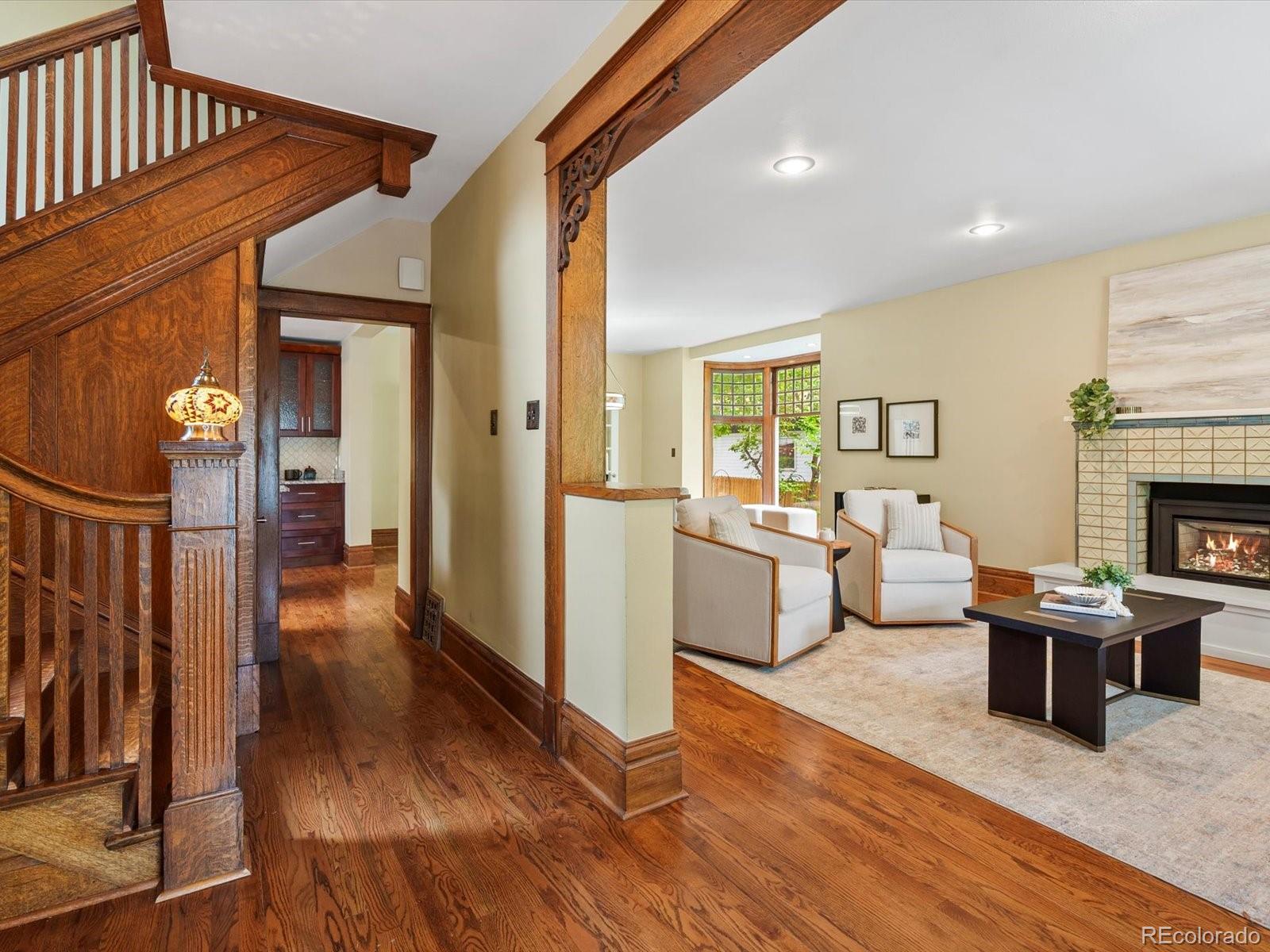 748 N Downing Street