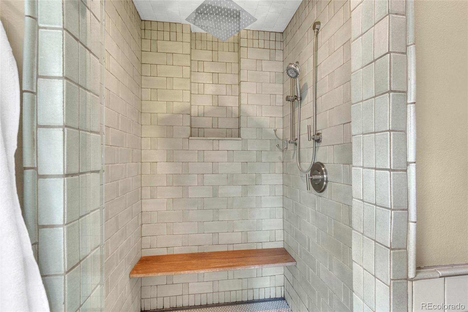 748 N Downing Street