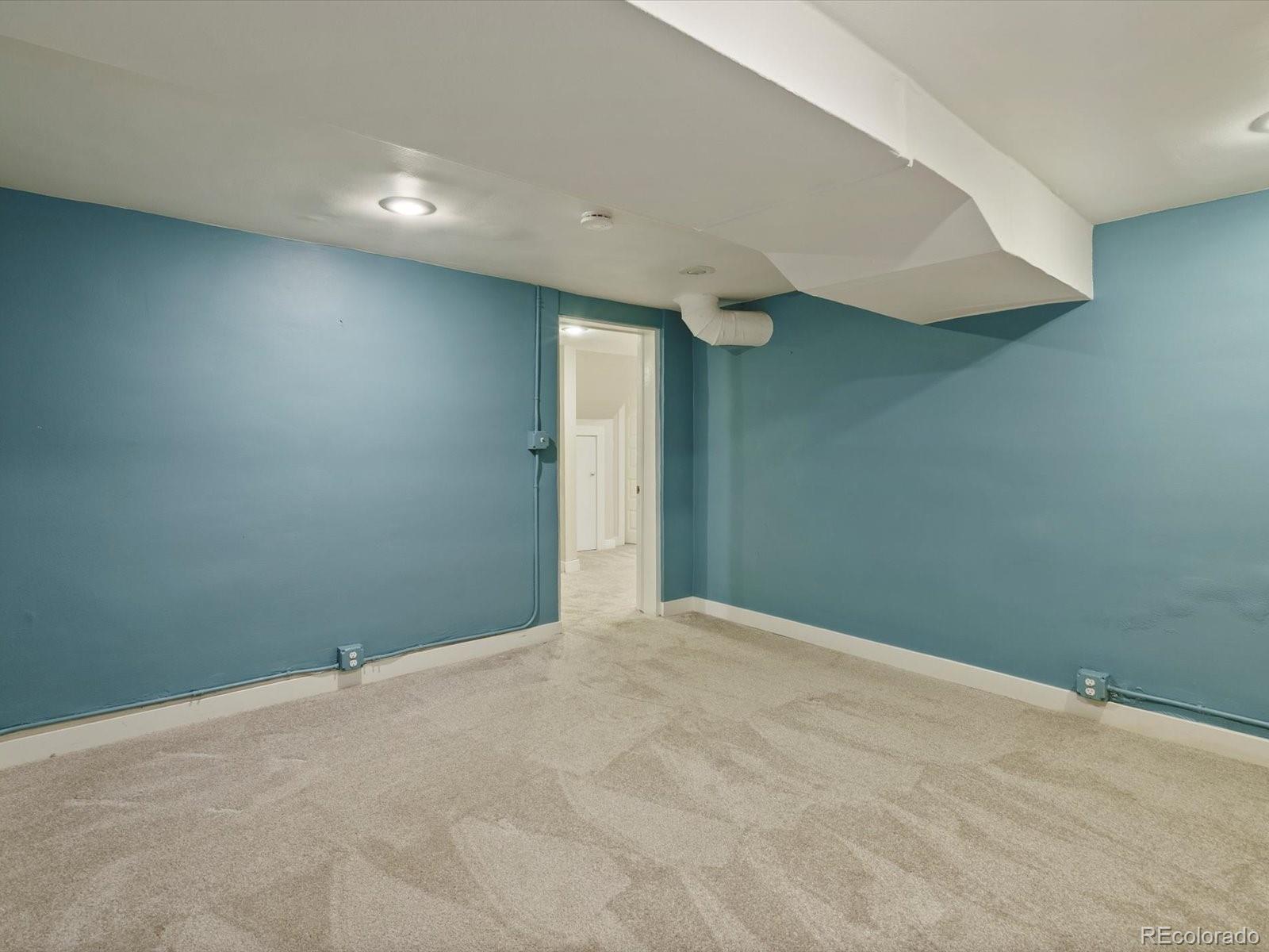 748 N Downing Street