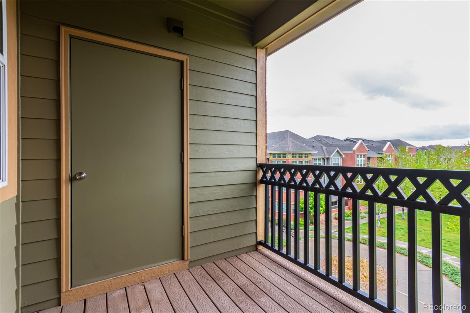 9633 E 5th Avenue Unit: 10304