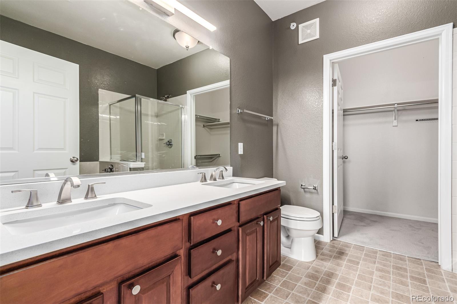 9633 E 5th Avenue Unit: 10304