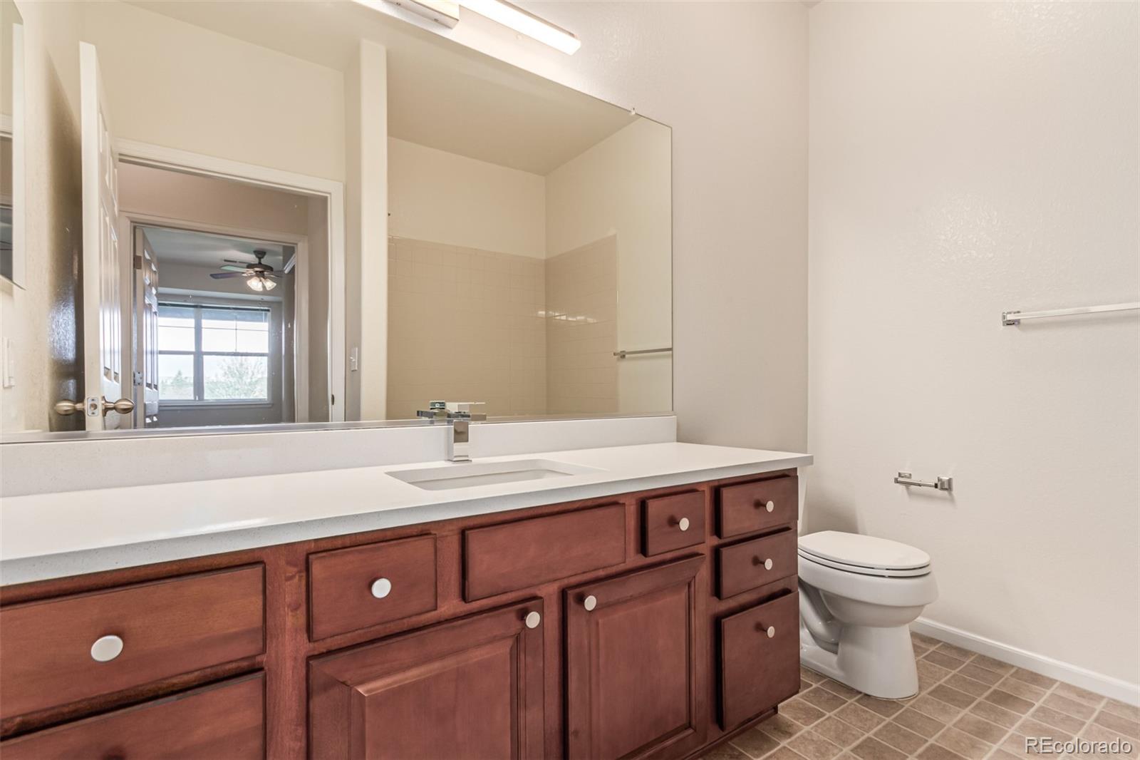 9633 E 5th Avenue Unit: 10304