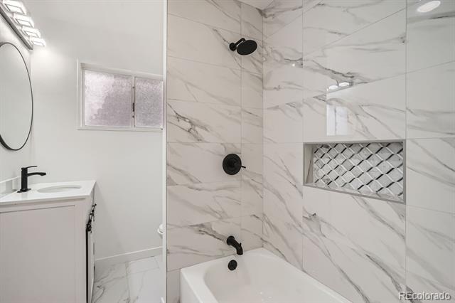 11009 Pearl Circle