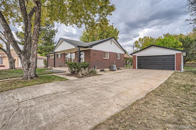 11009 Pearl Circle