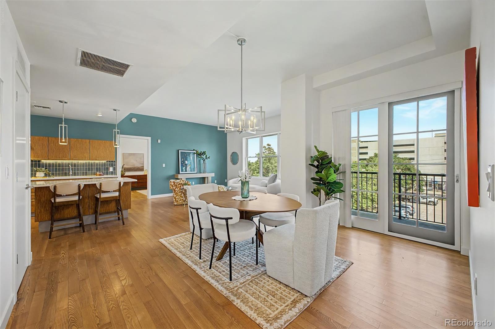 410 Acoma Street Unit: 305