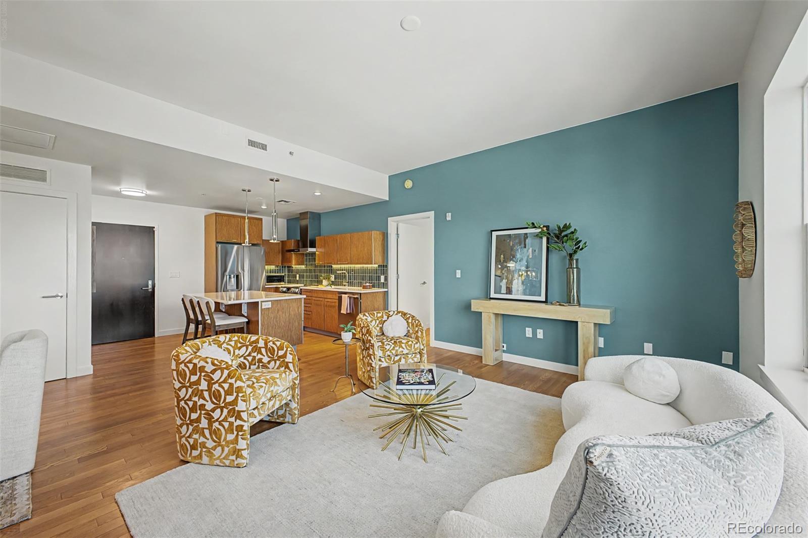 410 Acoma Street Unit: 305