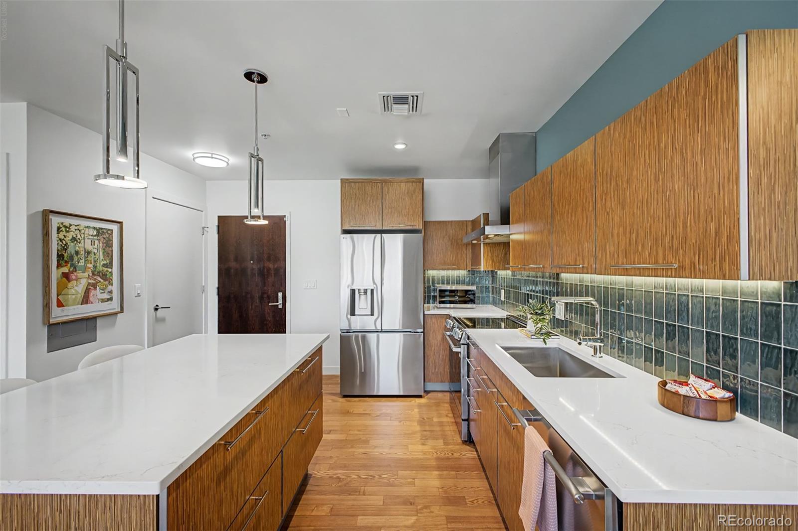410 Acoma Street Unit: 305
