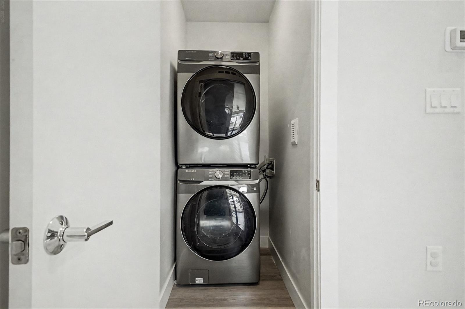 3437 W 63rd Place