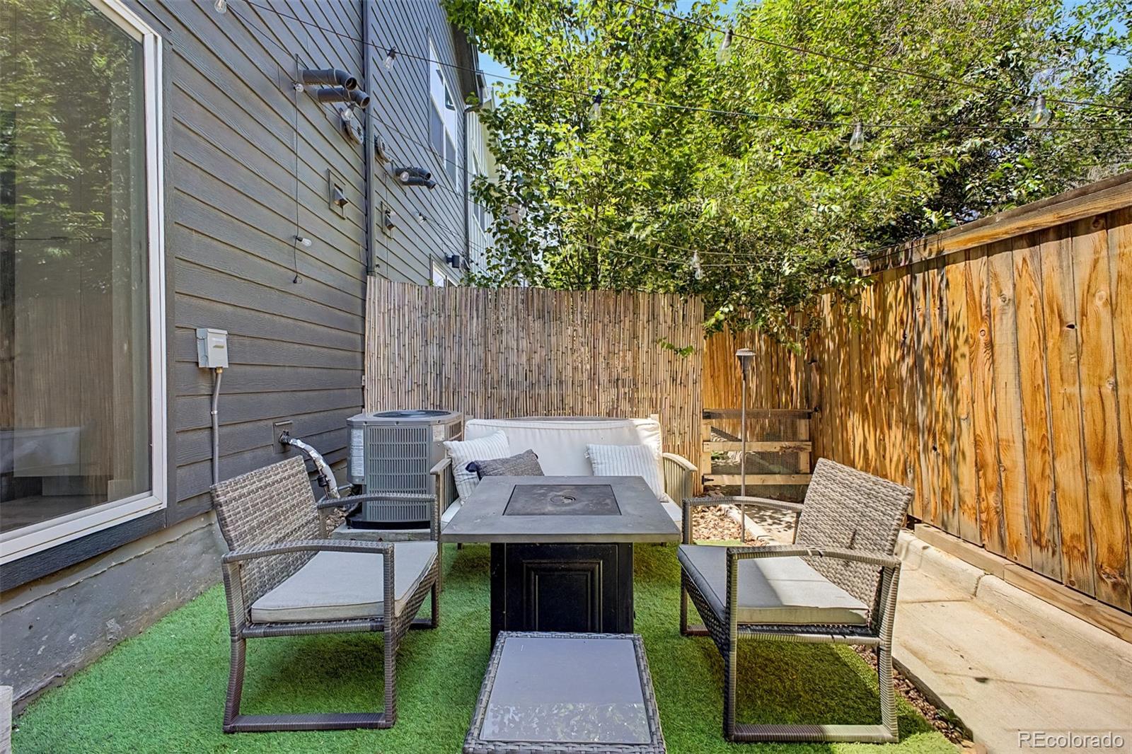 3437 W 63rd Place