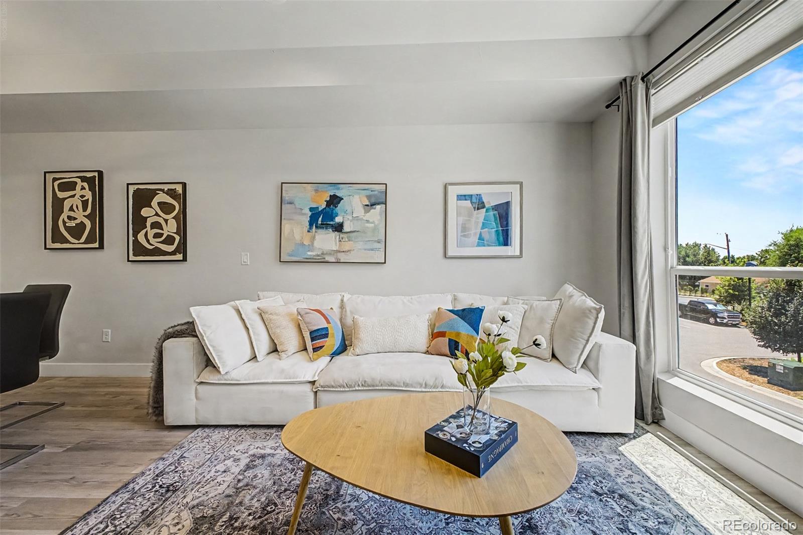 3437 W 63rd Place