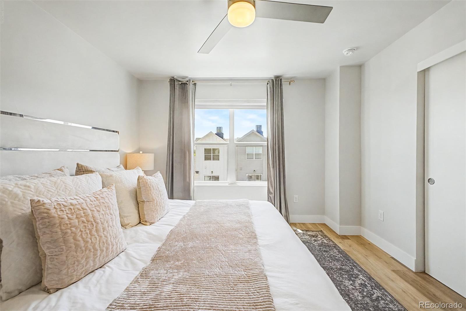3437 W 63rd Place