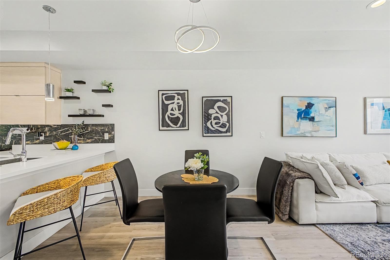 3437 W 63rd Place