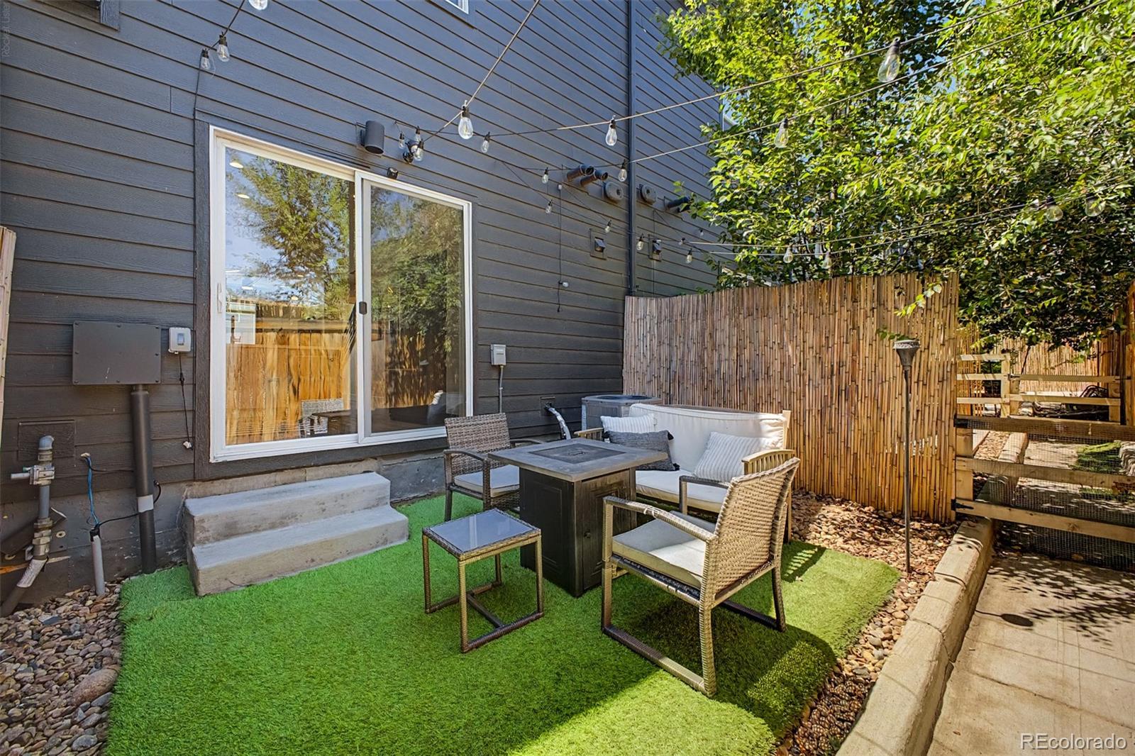 3437 W 63rd Place