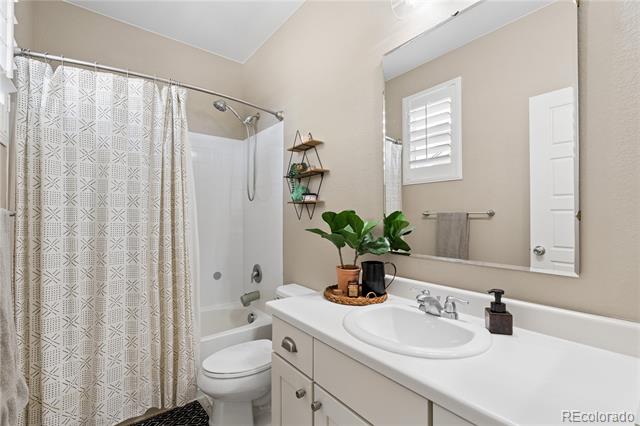5056 Longs Peak Street