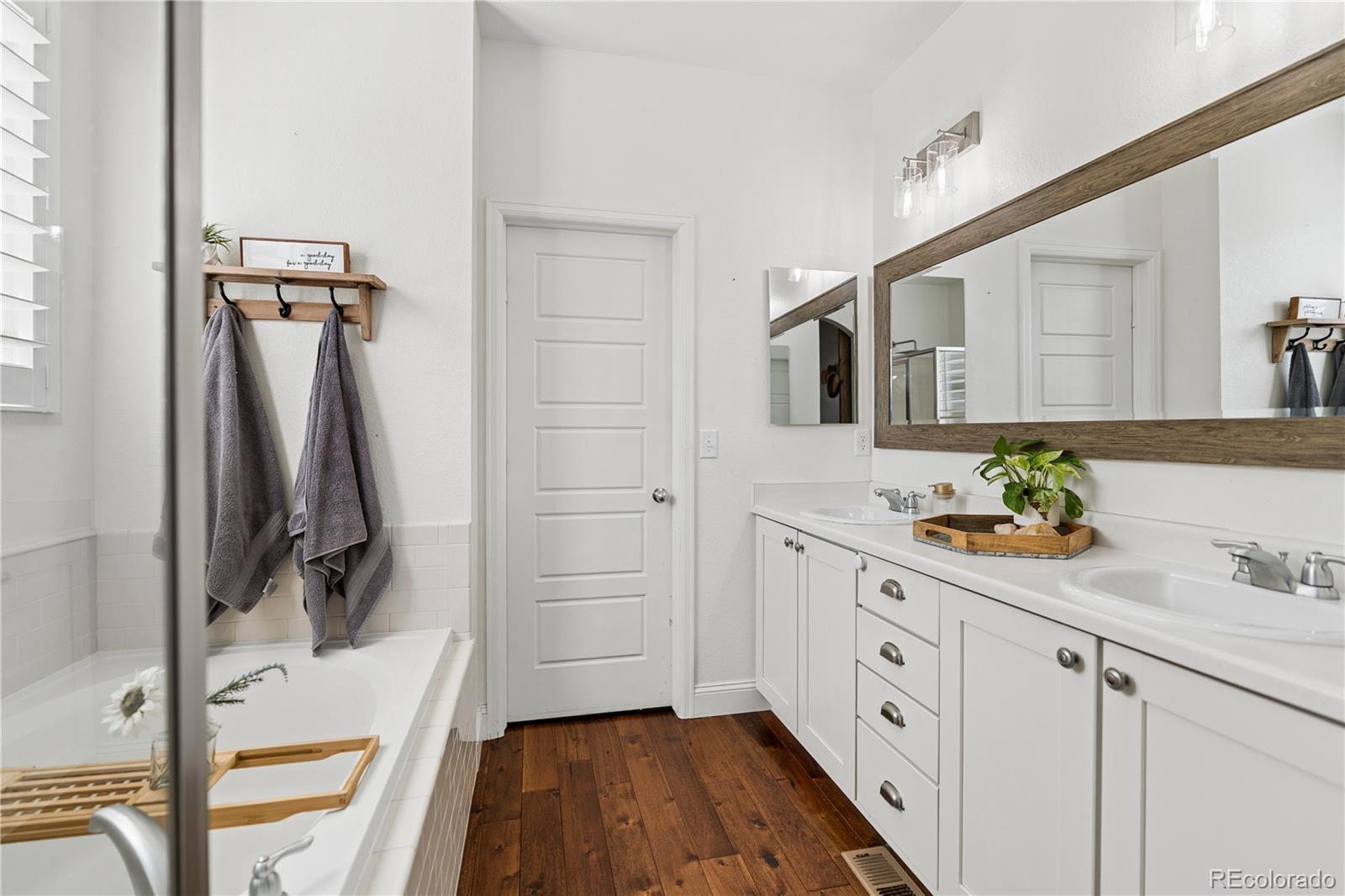 5056 Longs Peak Street