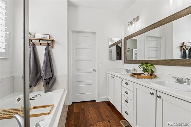5056 Longs Peak Street
