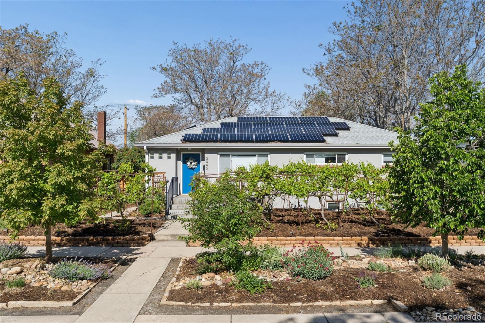 3045 N Columbine Street