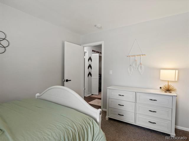 5342 S Halifax Circle