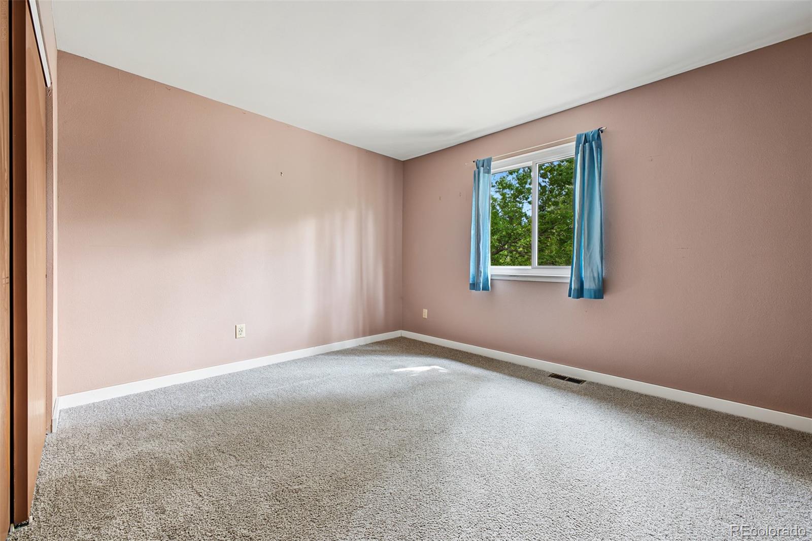 846 E 132nd Drive