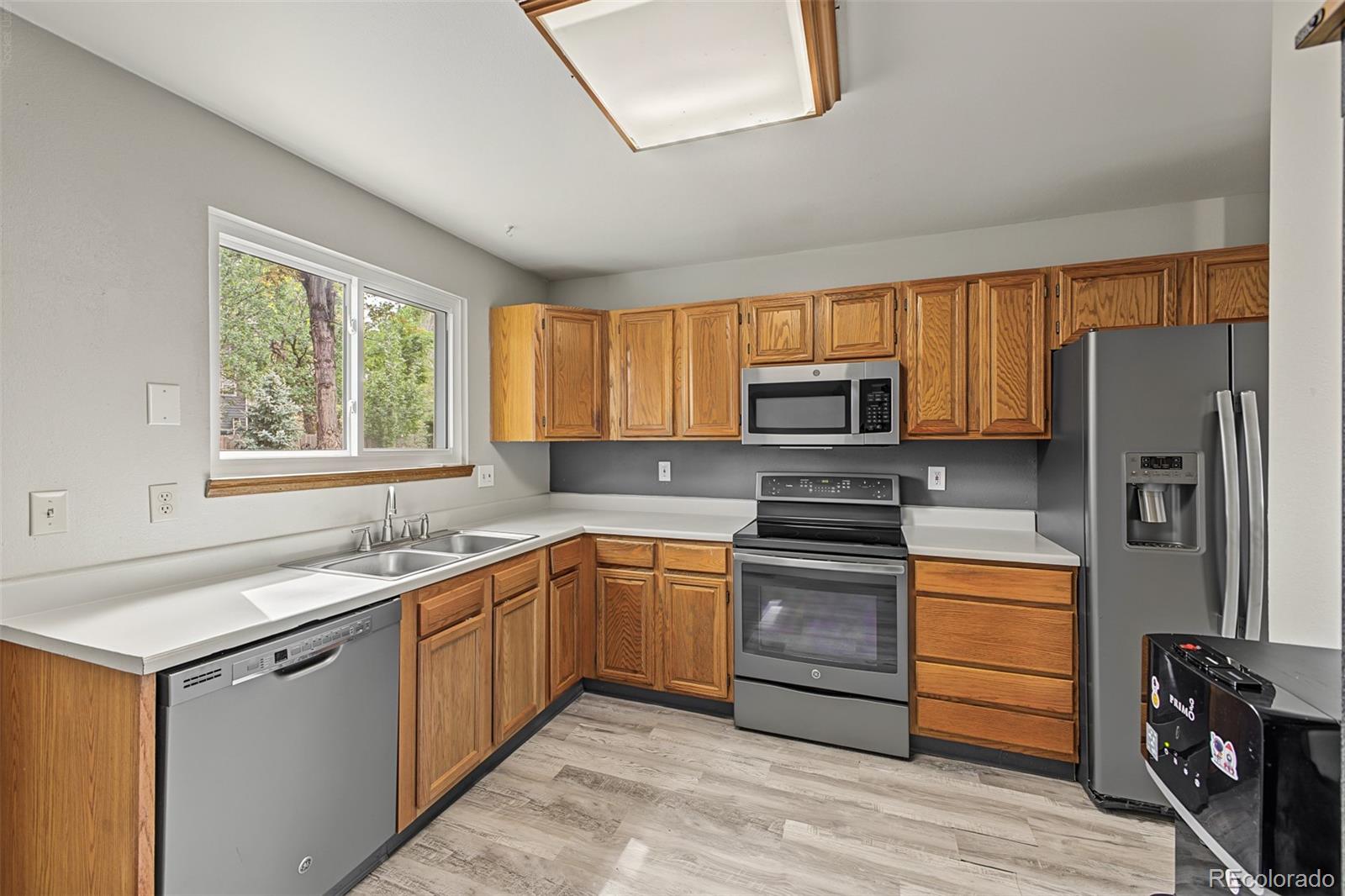 846 E 132nd Drive