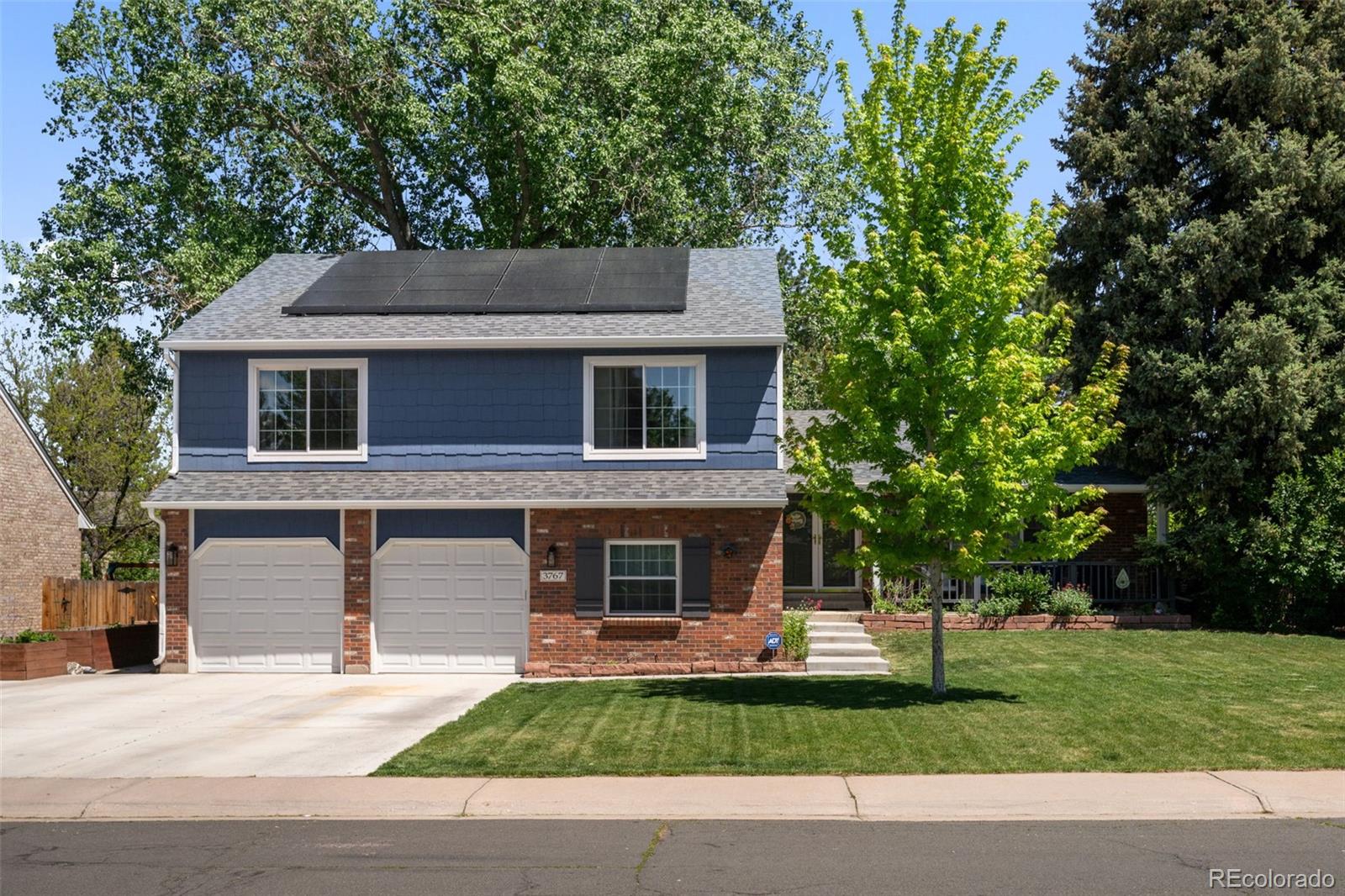 3767 E Phillips Circle