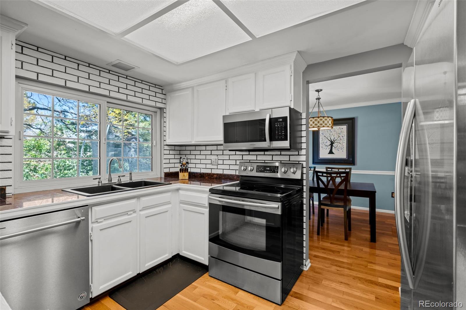 3767 E Phillips Circle