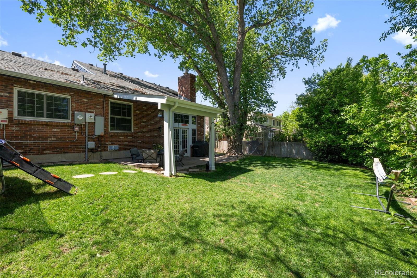 3767 E Phillips Circle