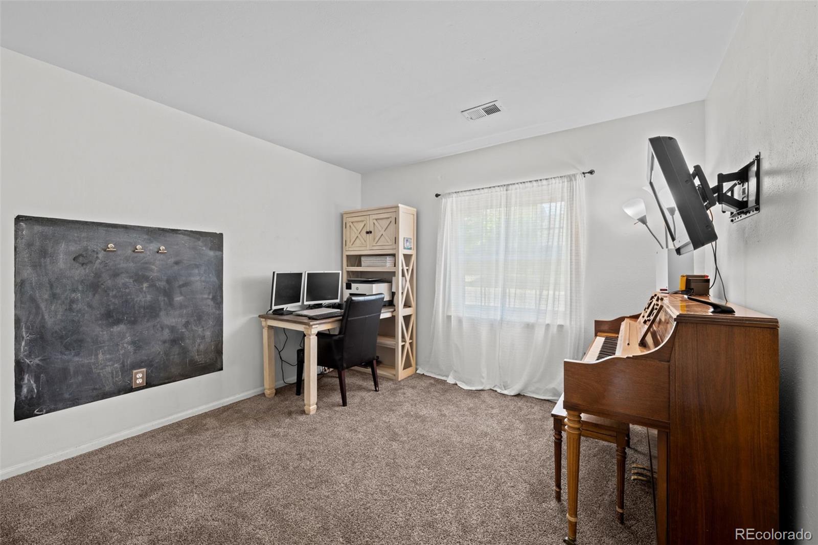 3767 E Phillips Circle