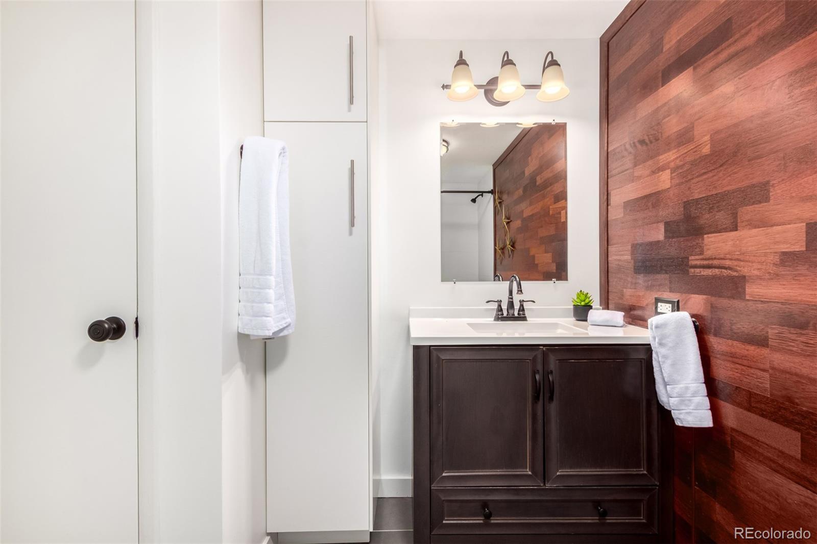 1260 York Street Unit: 204