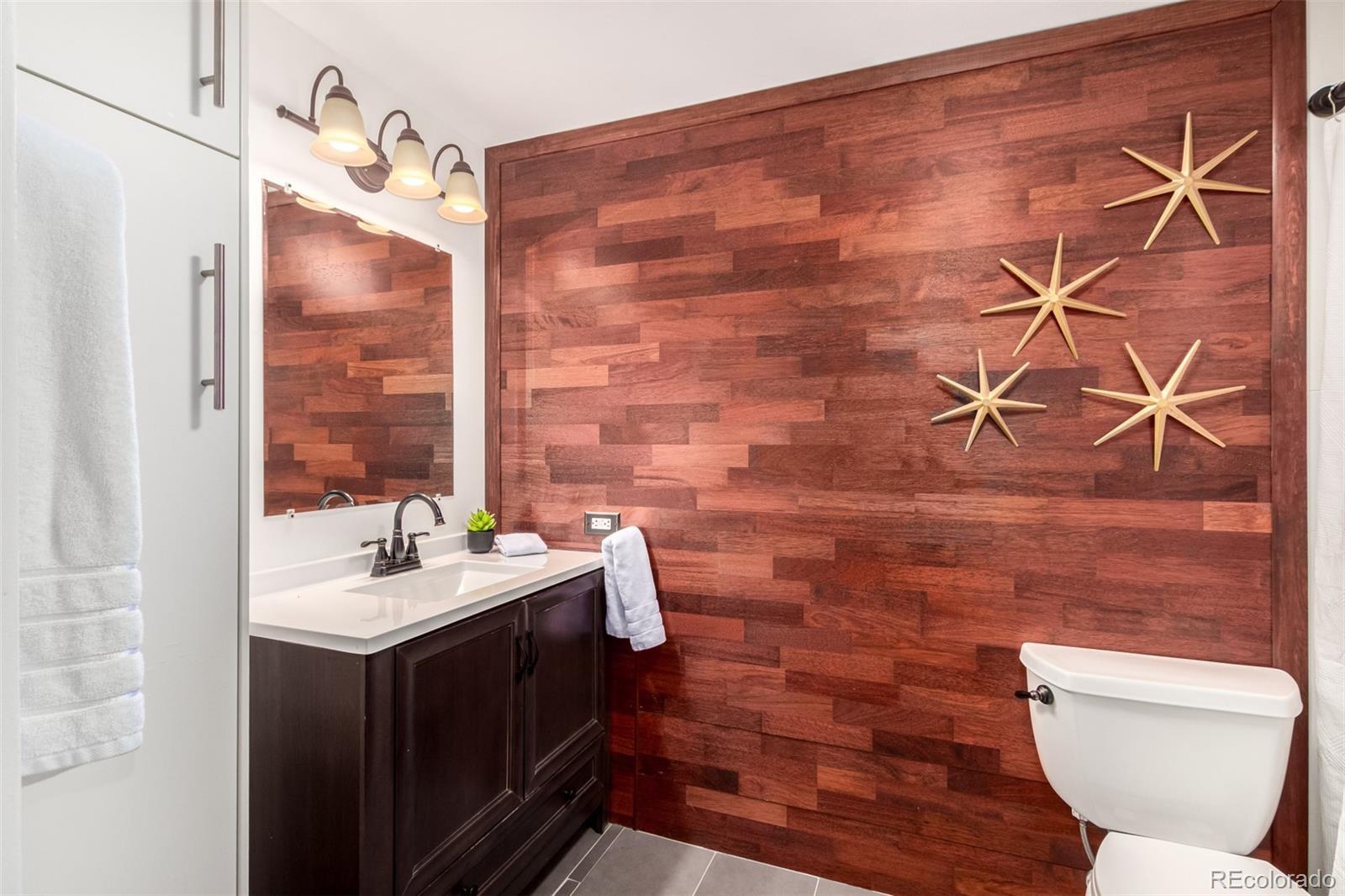 1260 York Street Unit: 204