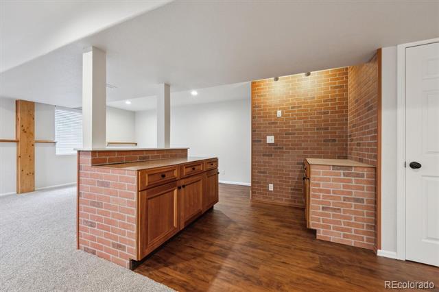 1623 E 164th Place