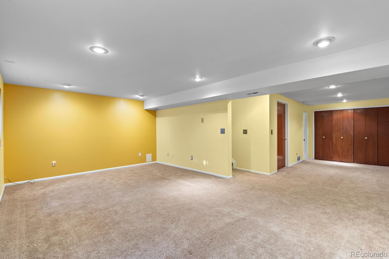 14362 W Virginia Drive