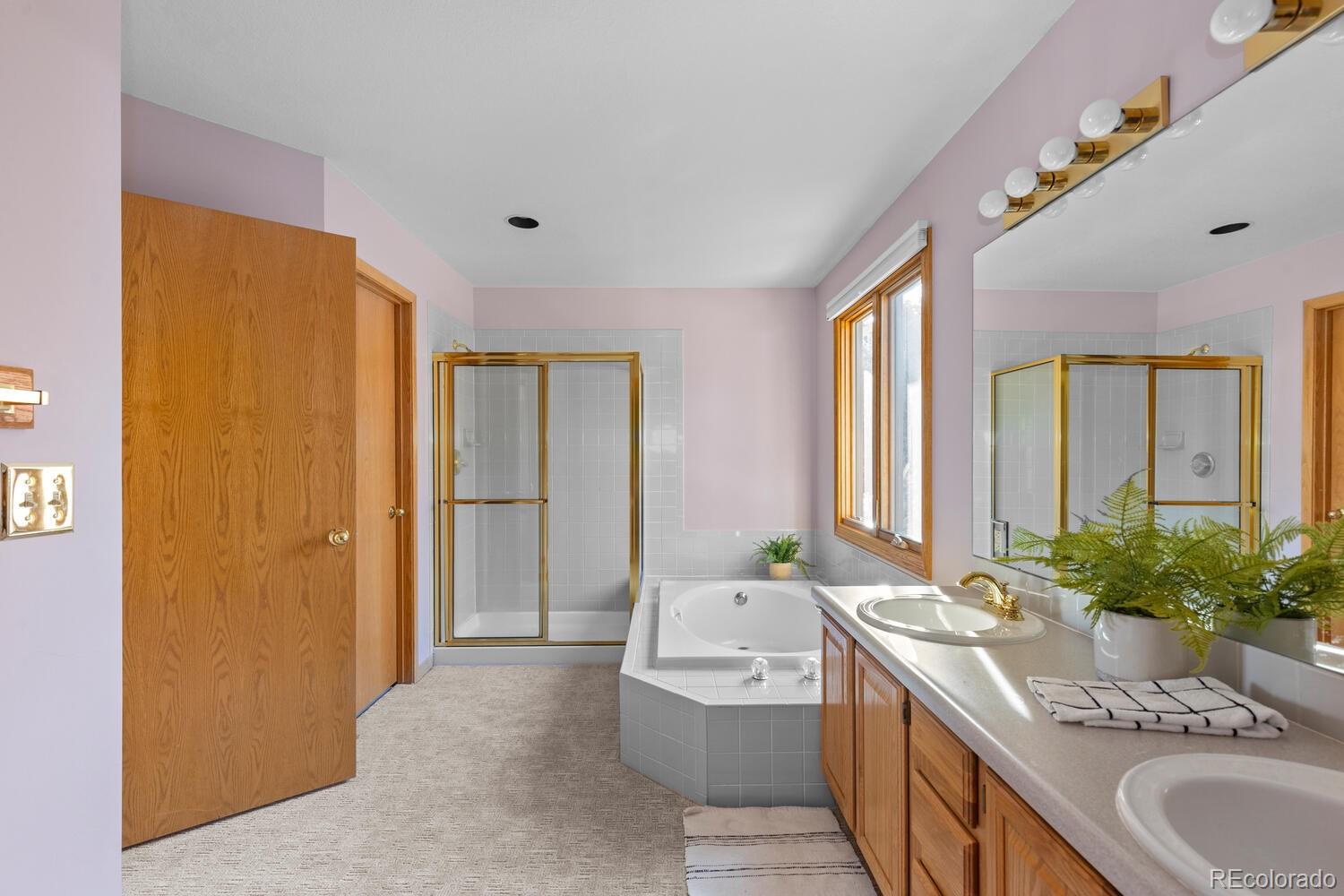 14362 W Virginia Drive