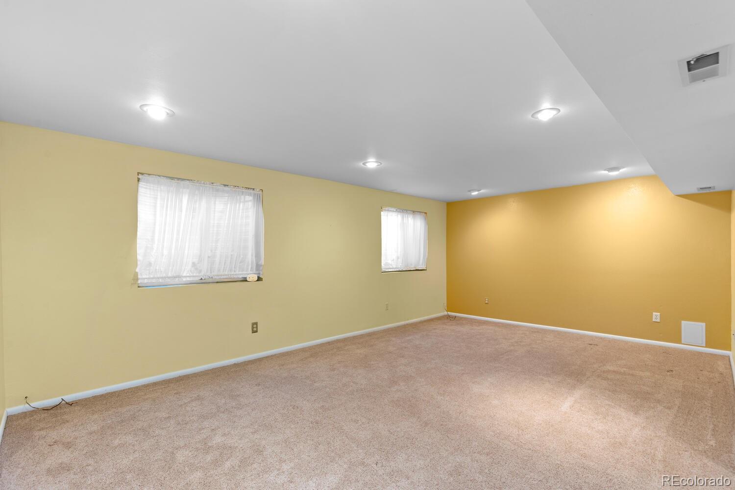 14362 W Virginia Drive