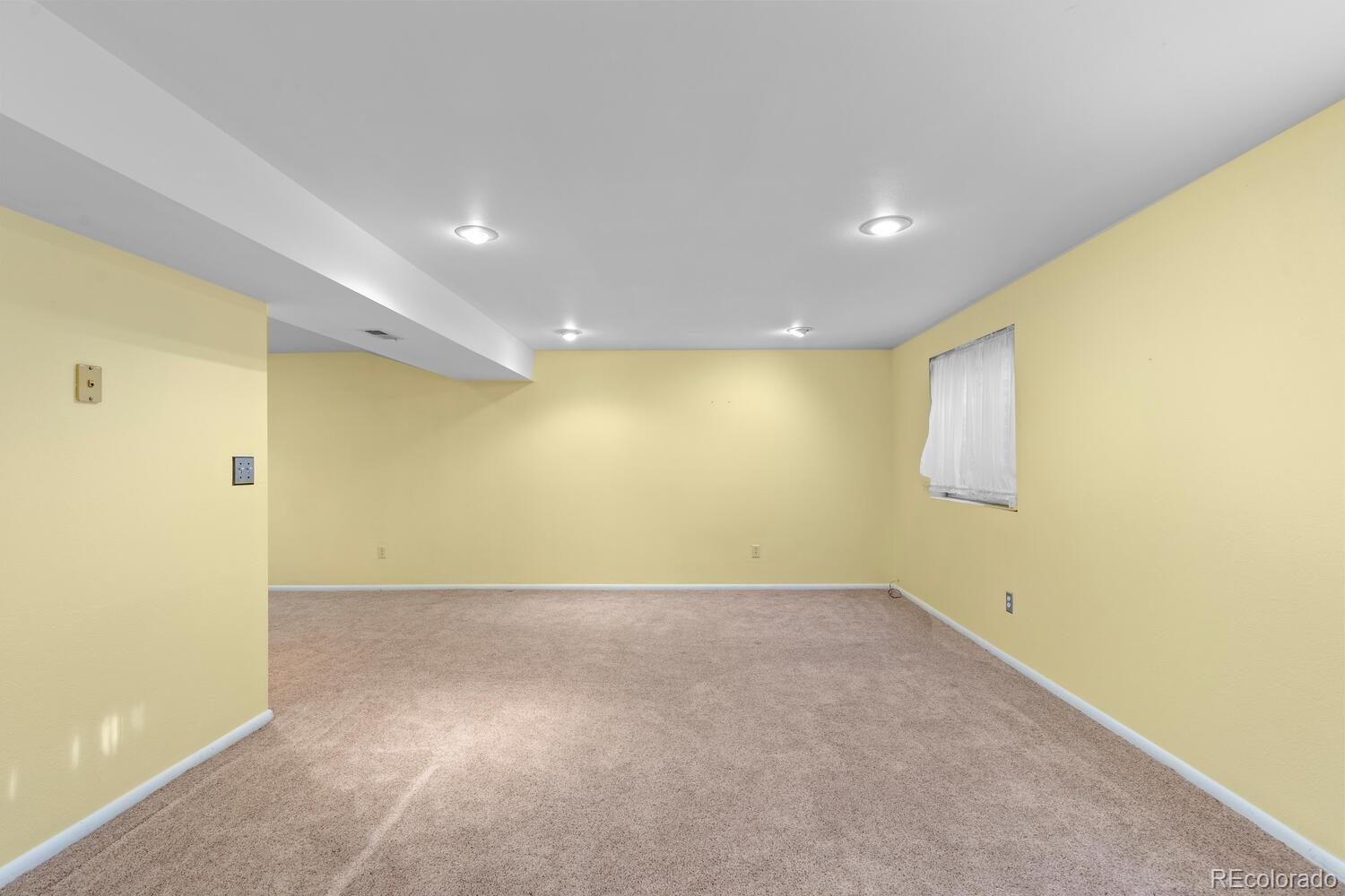 14362 W Virginia Drive