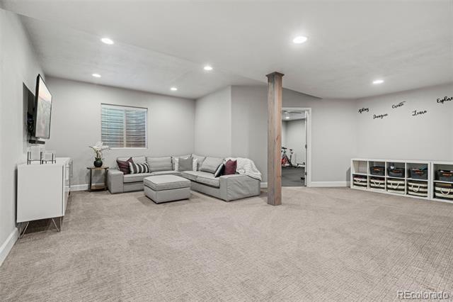 3107 S Nepal Way
