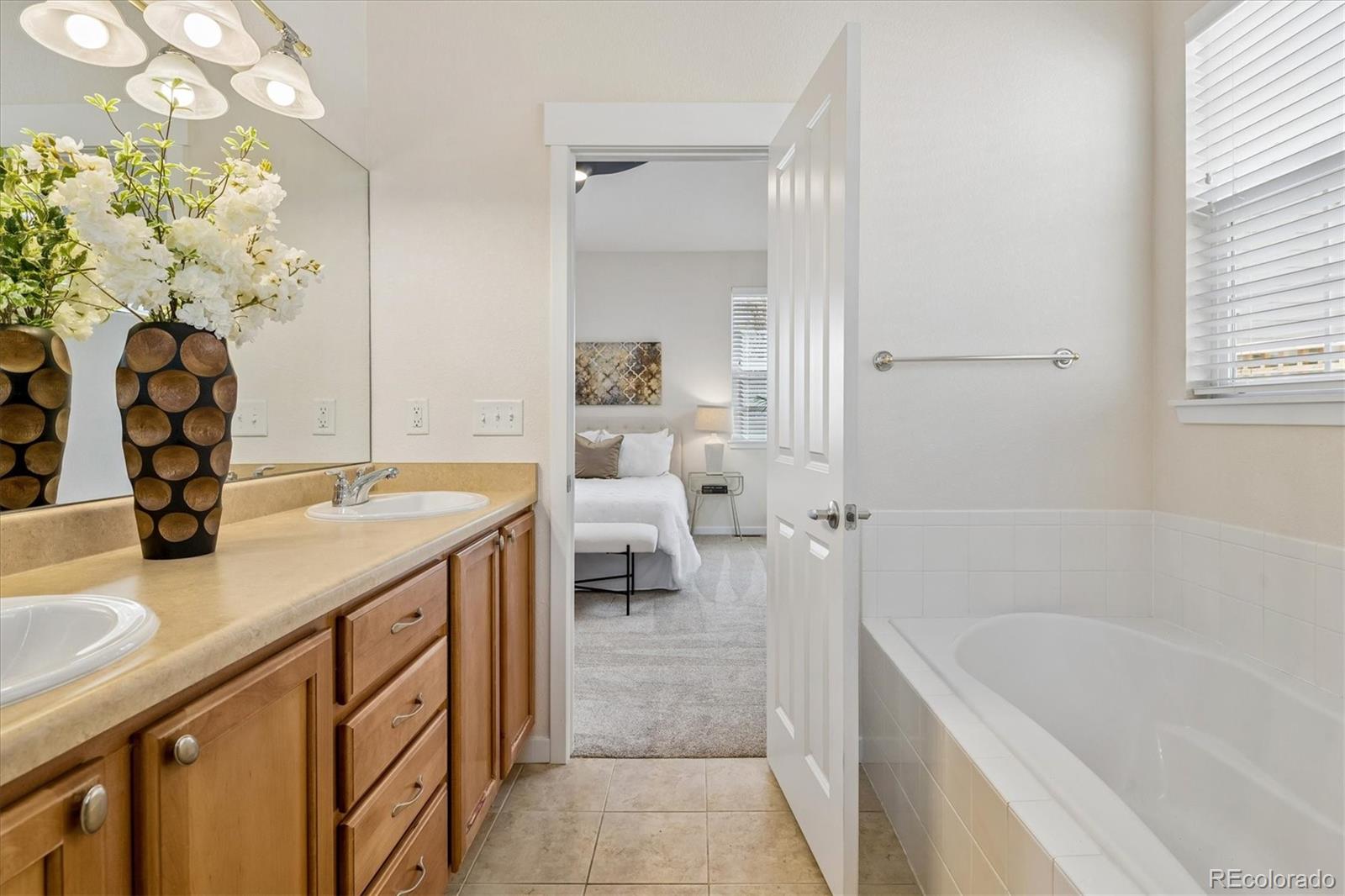 3722 Red Deer Trail