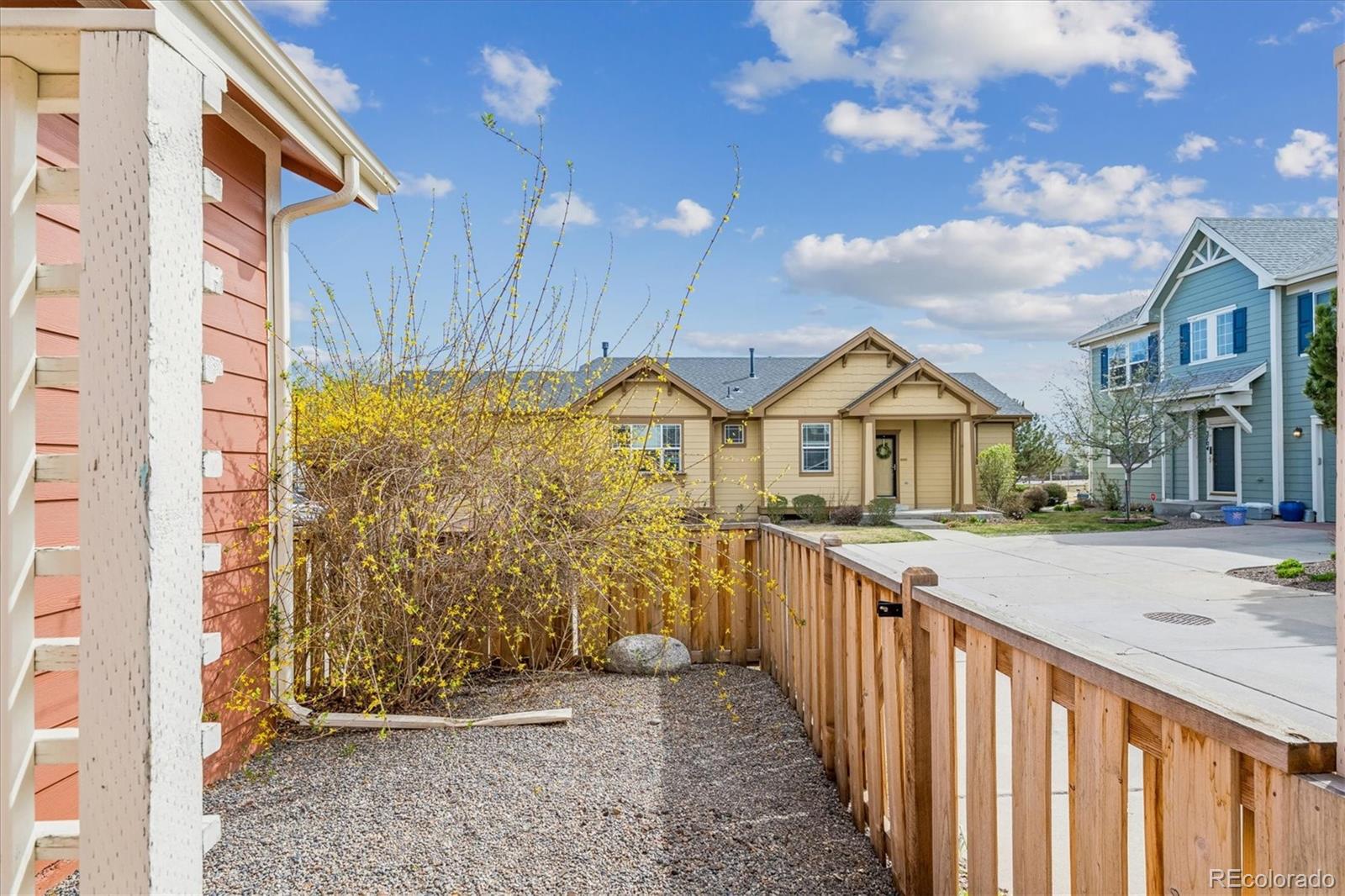 3722 Red Deer Trail