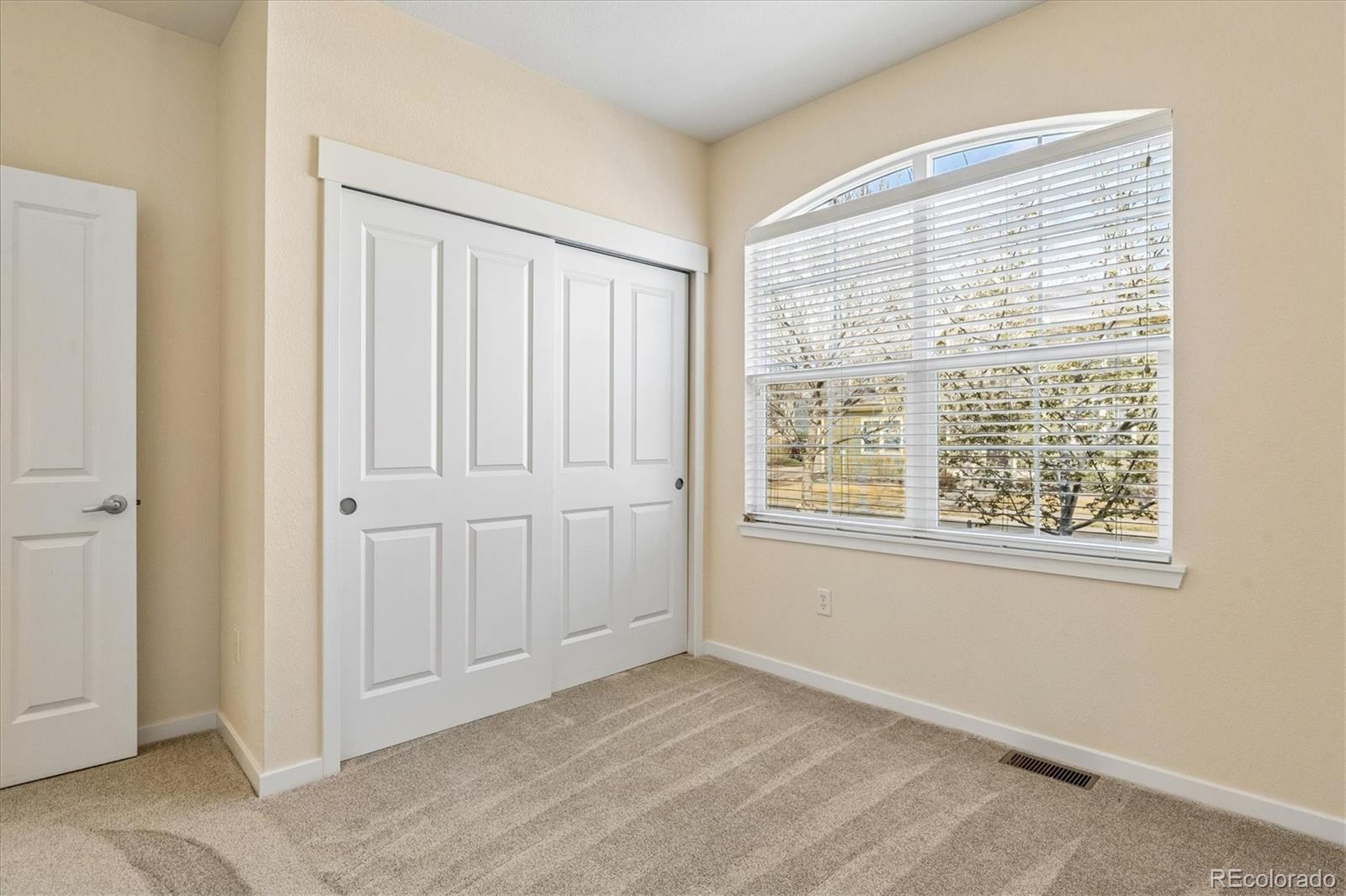 3722 Red Deer Trail