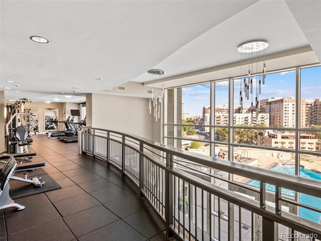 2001 Lincoln Street Unit: 920