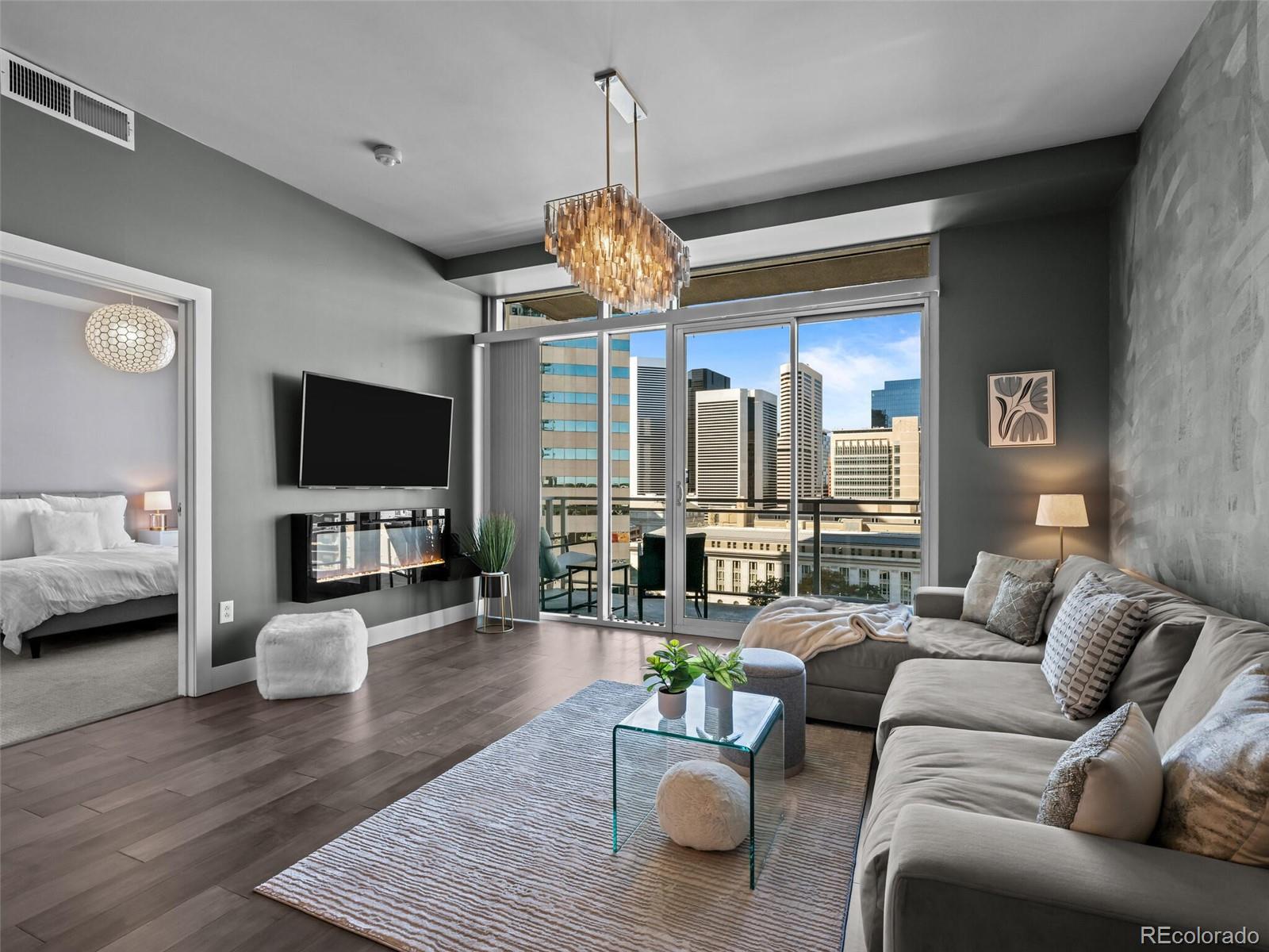 2001 Lincoln Street Unit: 920