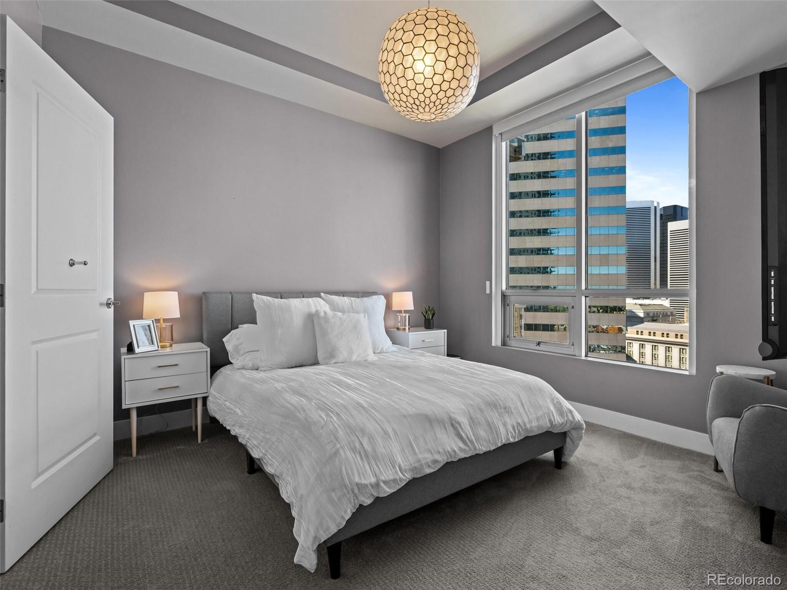 2001 Lincoln Street Unit: 920