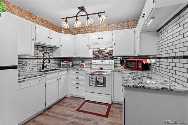 13635 E Bates Avenue Unit: 406