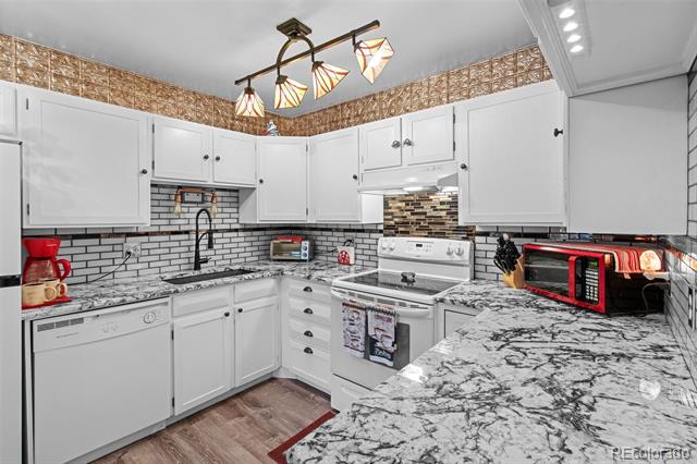13635 E Bates Avenue Unit: 406