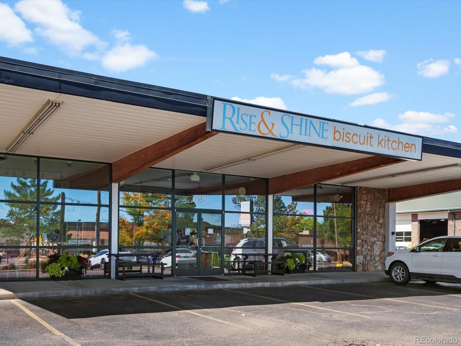 16 Lakewood Heights Drive