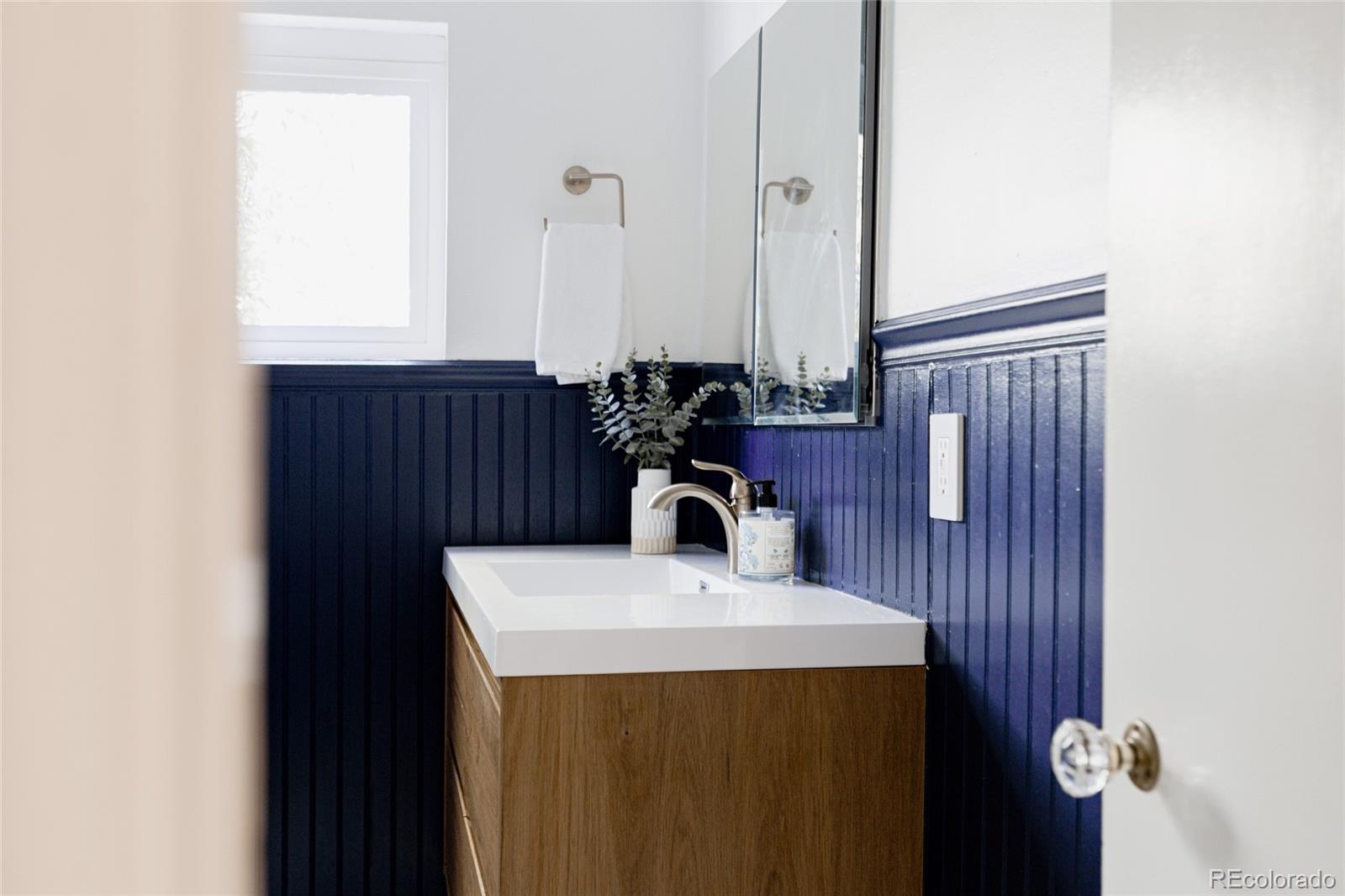 16 Lakewood Heights Drive