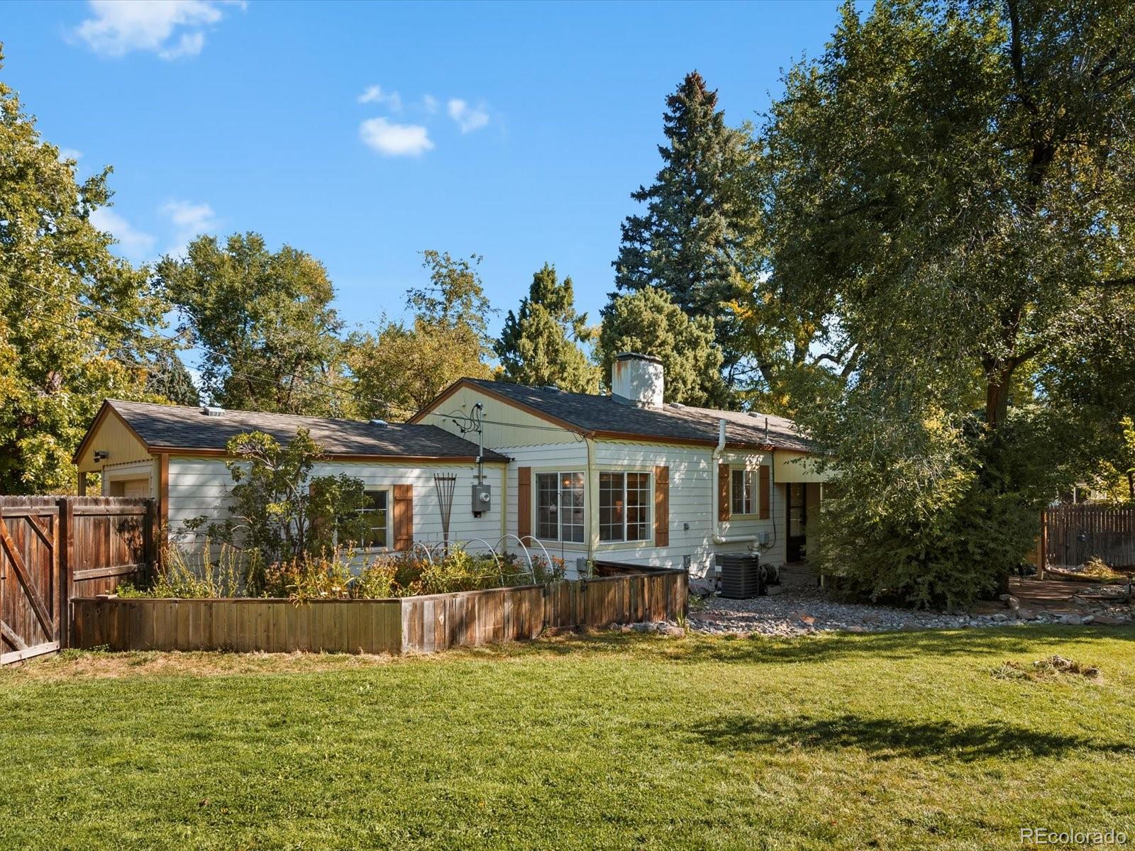 16 Lakewood Heights Drive